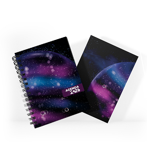 Agenda 2026 tamanho 15x21cm com capa dura em papel empastada com cartão e debrú laminação Prolan, lombada quadrada e miolo pronto